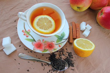 Hot tea with lemon