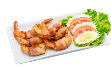 Shrimps in bacon