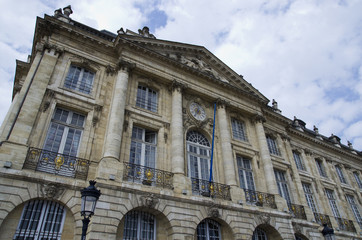 Fototapeta na wymiar Hotel de Ville de Bordeaux