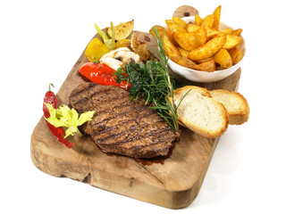 Steak vom Rind mit Grillgemüse