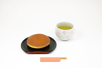 どら焼きとお茶