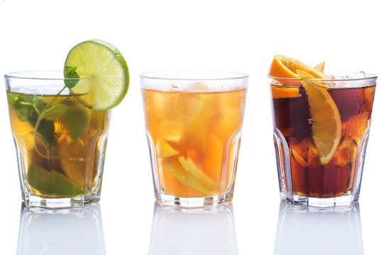 Cocktails with different citrus fruits