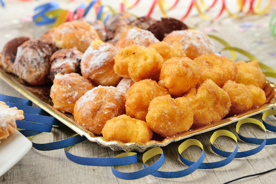 Frittelle di carnevale ripiene