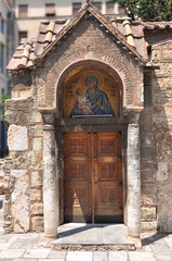 Fototapeta premium Entrance of the Church of Panaghia Kapnikarea