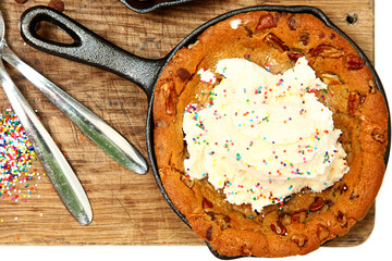 Skillet Turtle Cookie with Vanilla Ice Cream