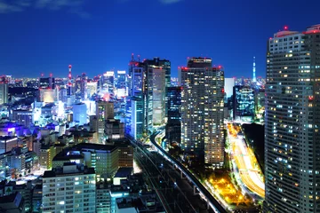 Raamstickers Tokyo stadsgezicht bij nacht © leungchopan