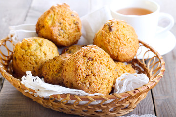 Pumpkin, pineapple and raisin muffins