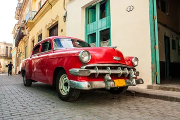 Fotobehang Cubaanse oude auto& 39 s © leonardogonzalez
