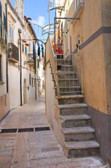 Alleyway. Ischitella. Puglia. Italy.