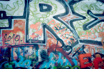 Mur de graffiti John Lennon à Prague