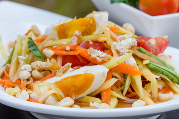 green papaya salad with salted egg