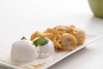 Icecream with fried banana 2