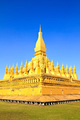 Naklejka premium Golden pagada in Wat Pha That Luang, Vientiane, Laos.