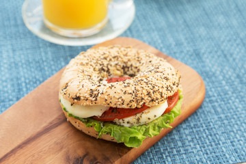 Preparing a healthy vegeterian sandwich