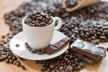 Roasted coffee beans