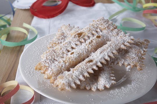 Frittole 影像 – 瀏覽 257 個素材庫相片、向量圖和影片 | Adobe Stock