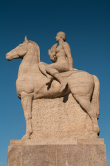 Fototapeta na wymiar Pomnik nagiej kobiety na koniu w Genewie, Szwajcaria, Swiss