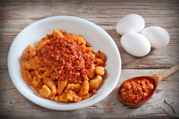 cavatelli caserecci al ragù