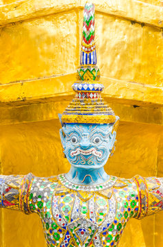 Giant statue in emerald temple bangkok thailand