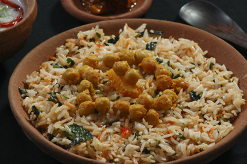 Chana Dal Biryani - Kabuli chana Biryani is an innovative blend