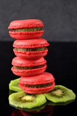 Macaroons on kiwi slices
