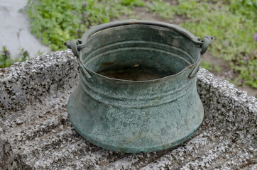 Copper household vessel