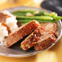 meatloaf with greenbeans and mashed potatoes