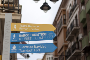 Naklejka premium Cartel turistico