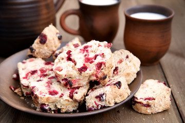 Cranberry cookies in ceramic tableware