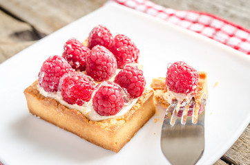 Raspberry cake