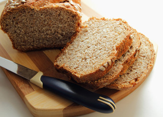 Cut into slices of bran bread
