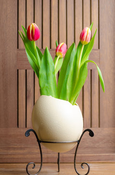 Tulips and easter egg