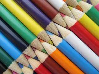 lapices de colores unidos