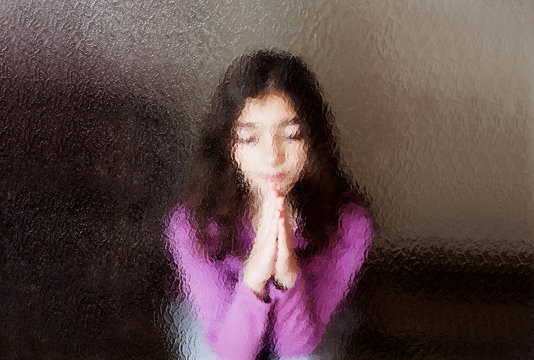 girl prays