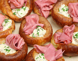 Yorkshire Puddings with Beef Pastrami