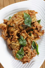 Kanda Bhajjia – Onion fritters from Maharashtra