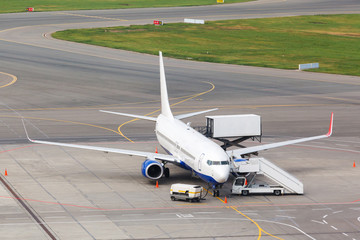 loading containers in the cargo aircraft