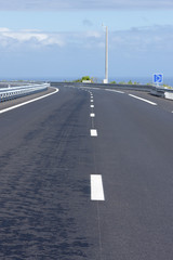 Fototapeta premium chaussée déserte