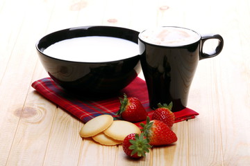 Colazione con fragole e cialde