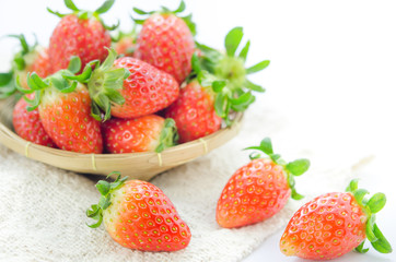  red strawberries