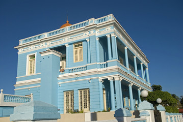 Fototapeta na wymiar Blue Palace, Hawana, Kuba