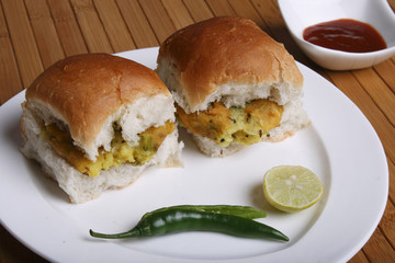Vada Pav &ndash; A maharashtrian snack