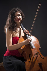 Young Woman with Violoncello © courtyardpix