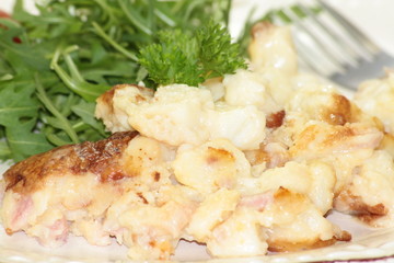 tartiflette et salade