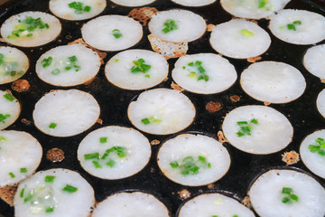 Kind of Thai sweetmeat named kanom krok in thai