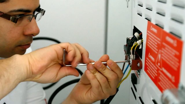 Electrician wiring appliance 2