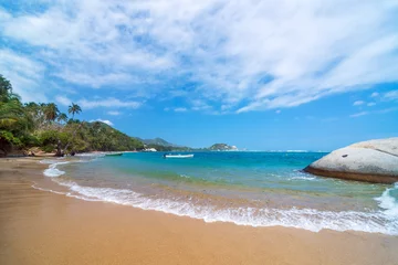 Fototapeten Caribbean Beach in Colombia © jkraft5