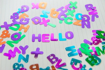 カラフルなアルファベット
