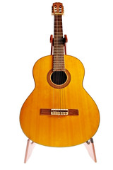 Obraz premium Used acoustic guitar isolated on white