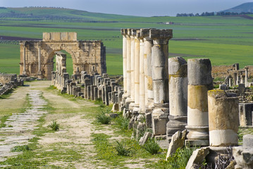 Arc de Caracalla, Decumanus Maximus, Volubilis, Maroc